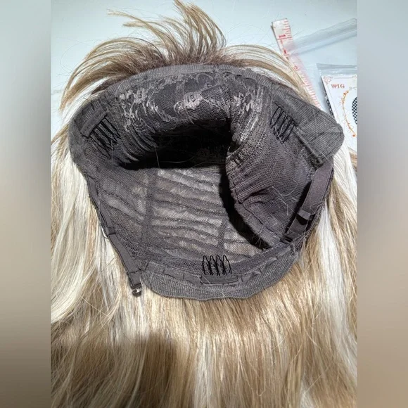 HAIR, 25” Long Wavy Layers, Center Part Bangs Ombre Med Brown/Blonde - Picture 16 of 16